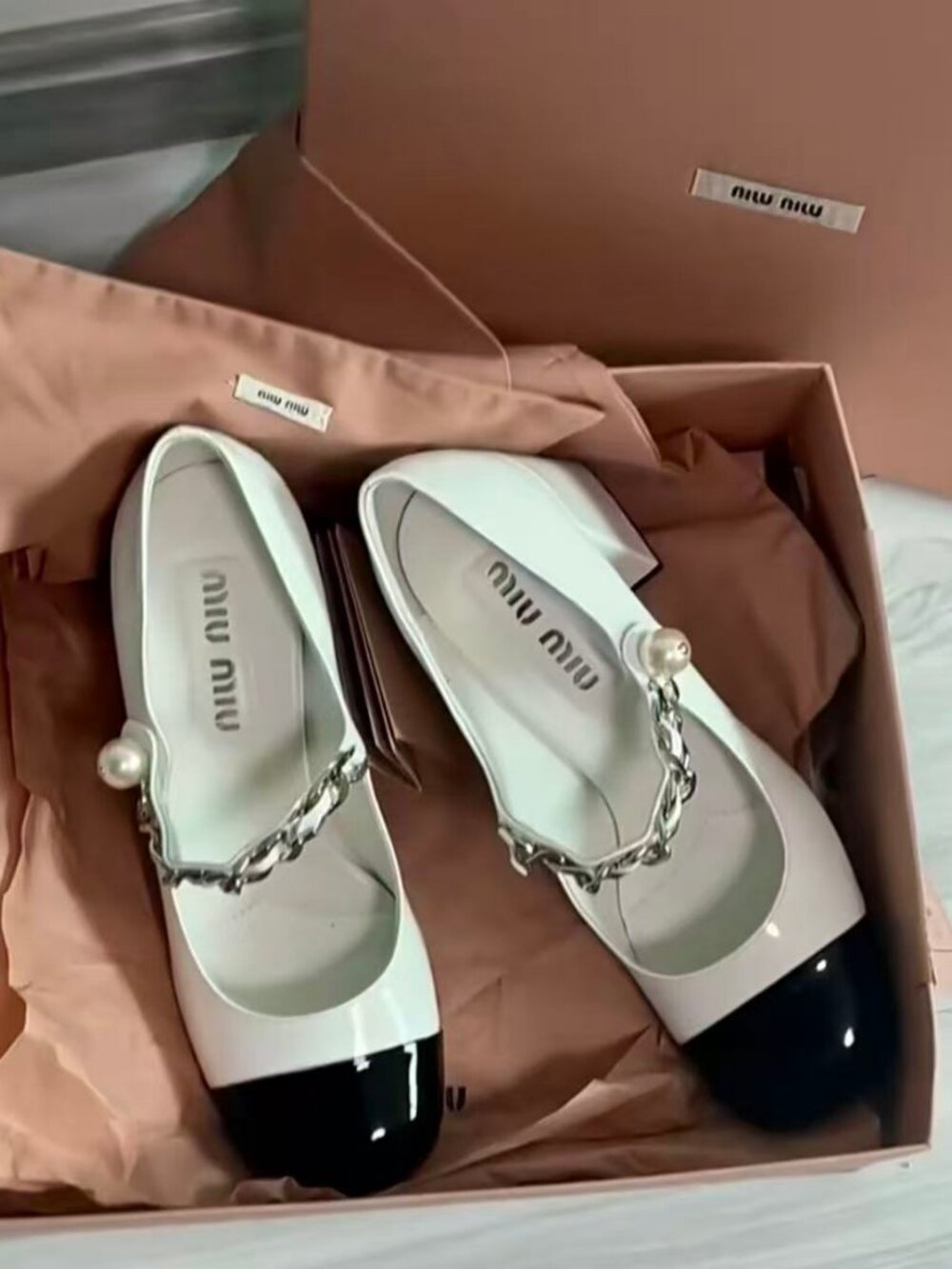 Miu Miu Two‑Tone Mary Jane Heels Black White Cap Toe Pearl Chain Strap Shoes